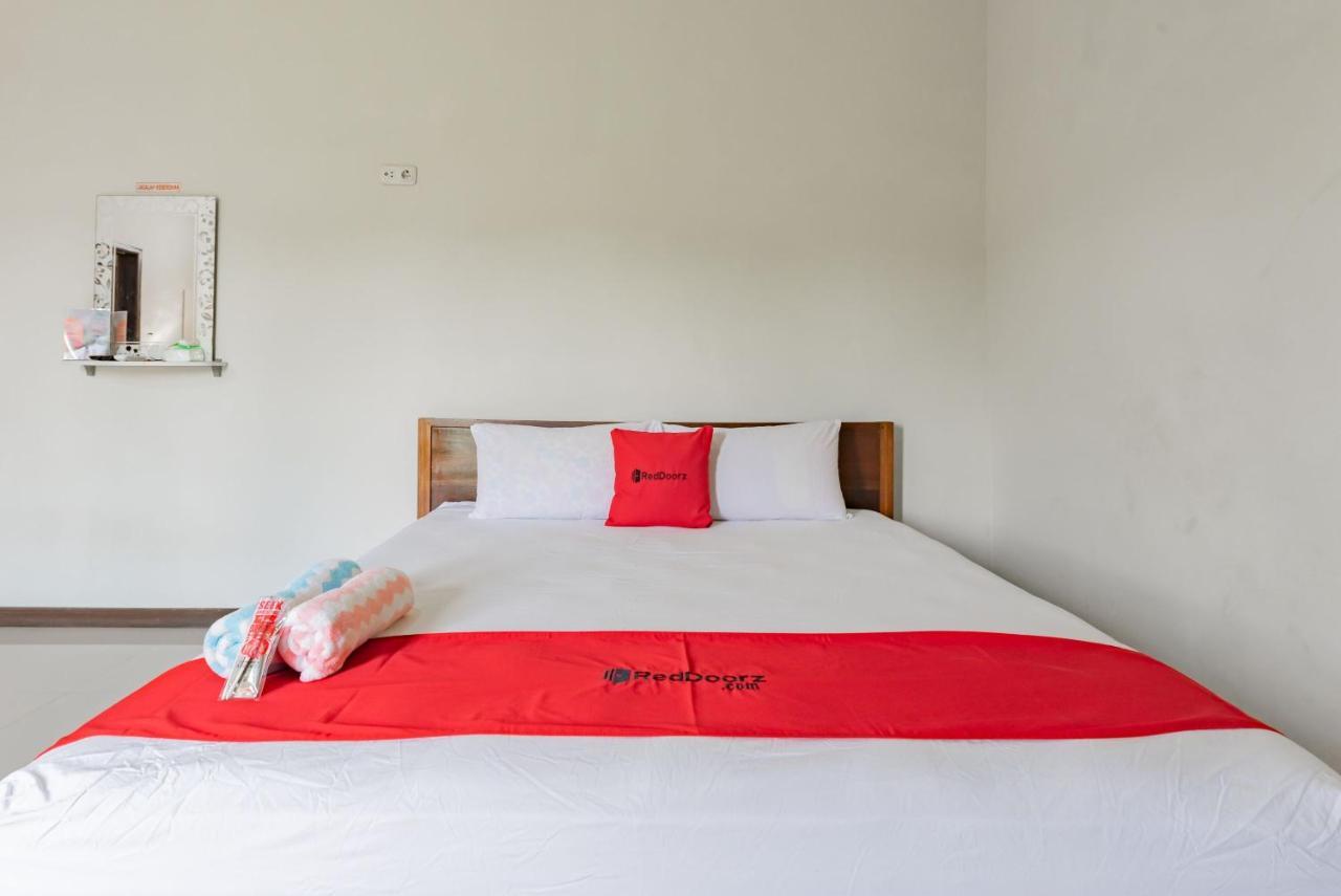 Reddoorz Near Gor Sempaja Samarinda Hotel Ngoại thất bức ảnh