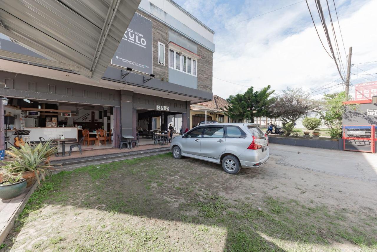 Reddoorz Near Gor Sempaja Samarinda Hotel Ngoại thất bức ảnh