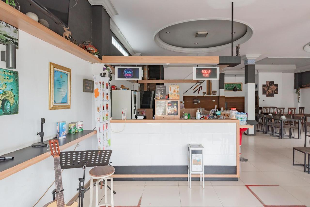 Reddoorz Near Gor Sempaja Samarinda Hotel Ngoại thất bức ảnh