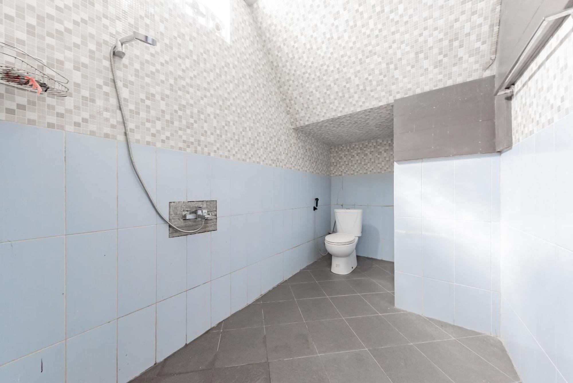 Reddoorz Near Gor Sempaja Samarinda Hotel Phòng bức ảnh